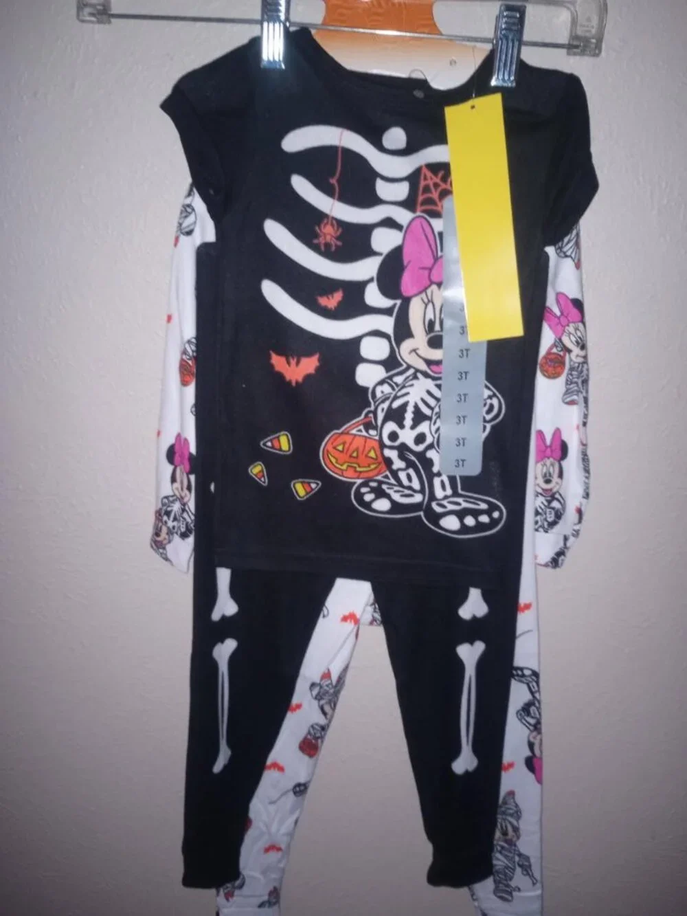 Disney Minnie Mouse Toddler Girls Size 3T Halloween 4 Piece Pajama Set NWT - Picture 2 of 7